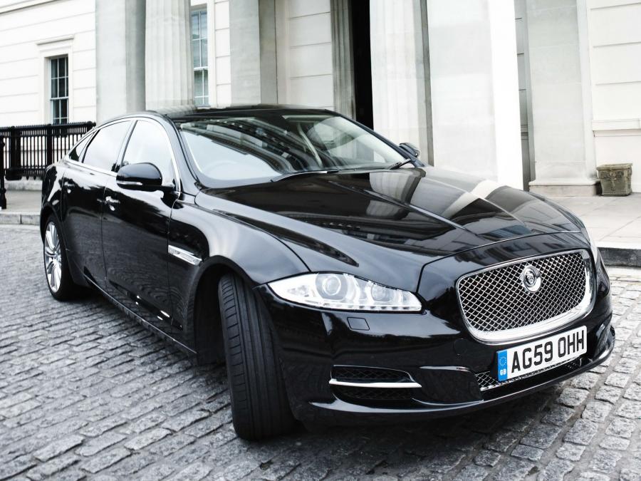  Jaguar XJL 2010 года  (UK) (фото 8 из 31)